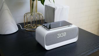 助眠神器與充電底座 安克創新多功能床頭音箱體驗
